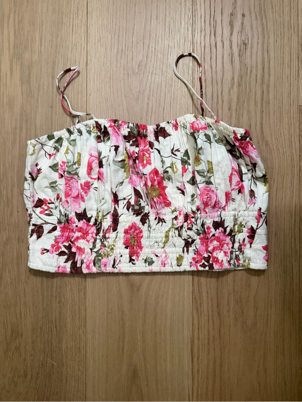 Abercrombie & Fitch White Floral Ruched Spaghetti Strap Crop